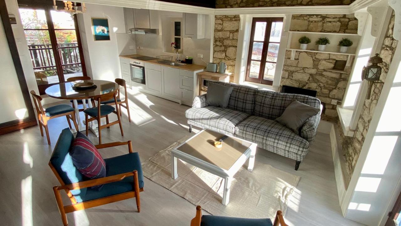 Leonys House By Trulycyprus Villa Dhoros Bagian luar foto