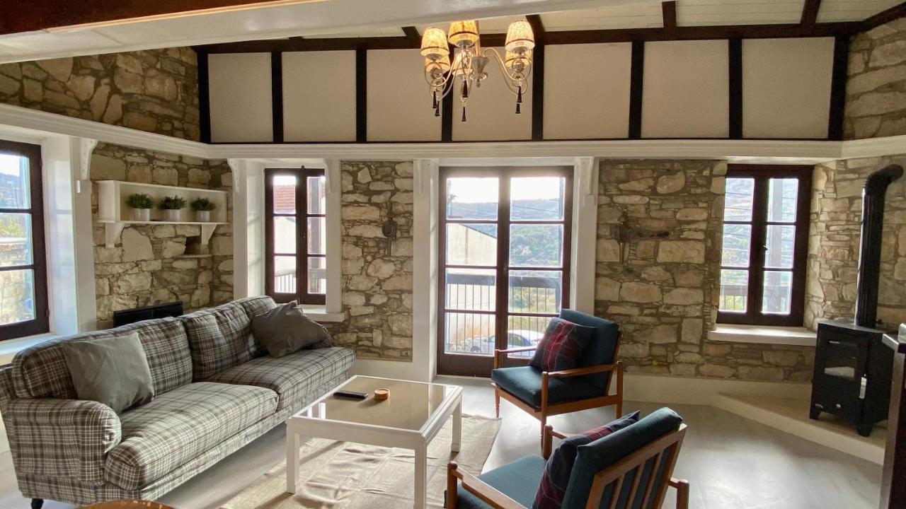 Leonys House By Trulycyprus Villa Dhoros Bagian luar foto